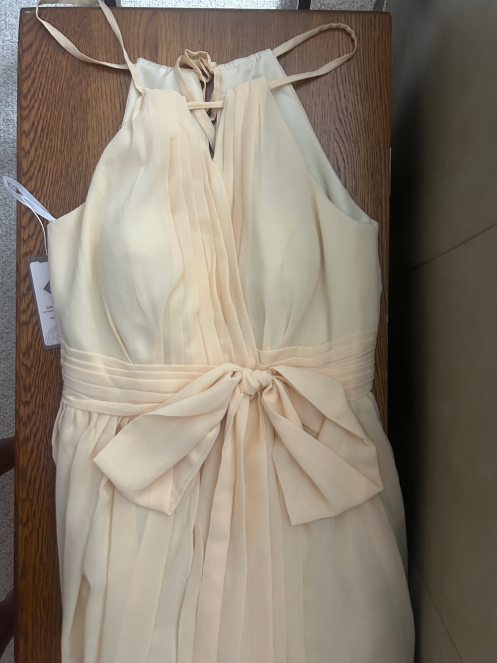 Elegant Yellow/Cream Maxi Dress - Picture 2 of 3